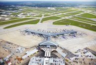 Avião aborta pouso e evita colisão com outra aeronave em aeroporto do Texas; EUA investigam