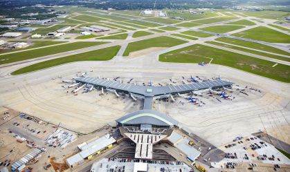 Avião aborta pouso e evita colisão com outra aeronave em aeroporto do Texas; EUA investigam