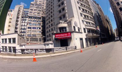 Brasileiros encerram 2024 com arrecadação recorde de R$ 3,6 tri em impostos, diz ACSP