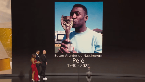 Pelé é homenageado no Fifa The Best