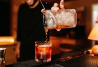 Inflação em bares e restaurantes é maior que a de insumos pela primeira vez no ano, aponta Abrasel