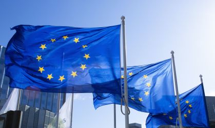 Atividade empresarial da zona do euro fica estagnada em abril, mostra PMI