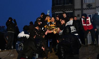 Temperaturas negativas e neve devem dificultar resgate após forte terremoto na Turquia e na Síria