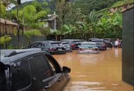 Sabesp busca restabelecer abastecimento de água no litoral de SP