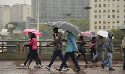 Sudeste terá semana de altas temperaturas e chuvas fortes à tarde, diz previsão