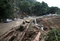 Sete pontos permanecem interditados na rodovia Rio-Santos em São Sebastião