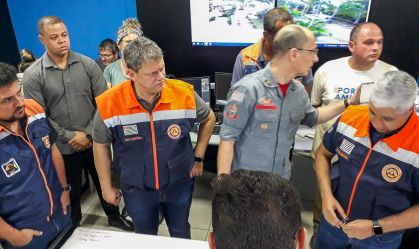 Regiões de Juquehy e Barra do Sahy estão isoladas, apenas com acesso aéreo, diz Tarcísio à CNN