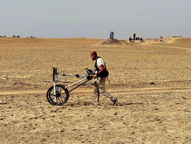 Usando tecnologia de ponta, os arqueólogos são capazes de "ver" o subsolo e escavar apenas quando necessário / Projeto Arqueológico de Lagash