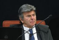 Fux suspende decisão de Arthur Maia que proibiu fotógrafo de acompanhar CPMI