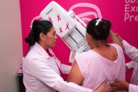 Mamografia após os 80 anos pode trazer benefícios, diz novo estudo