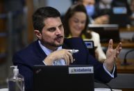 Marcos do Val presta depoimento à Polícia Federal sobre suposta proposta de golpe