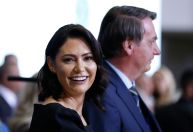 “Estou às suas ordens, meu capitão”, diz Michelle após condenação de Bolsonaro no TSE