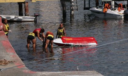 Embarcação naufraga na Baía de Guanabara e deixa seis mortos e dois desaparecidos