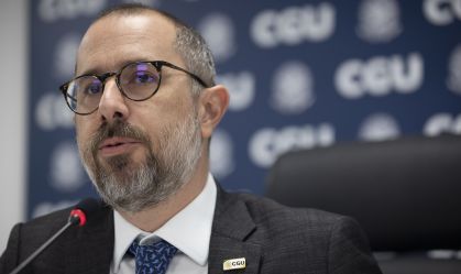 CGU estuda mudar lei que autoriza 100 anos de sigilo sobre informações confidenciais