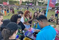 Lolla 2023 tem ações de sustentabilidade com foco no descarte de plástico