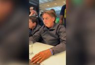 Sem previsão legal, Bolsonaro reclama de não contar com carro blindado