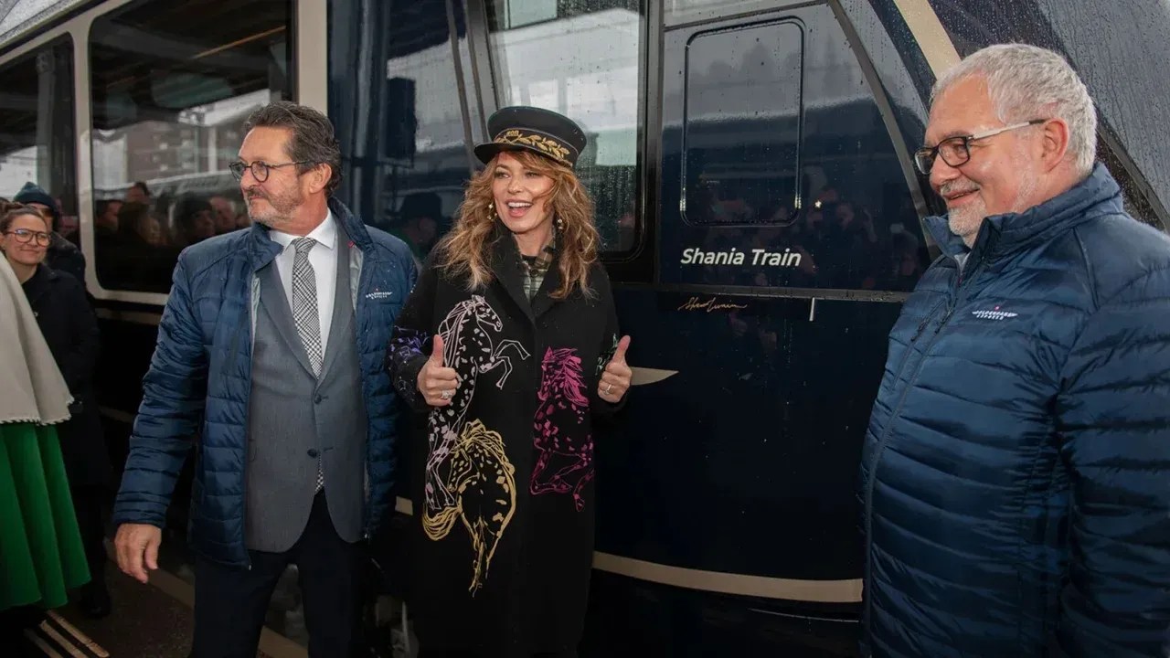 230320130302-shania-twain-train-switzerland