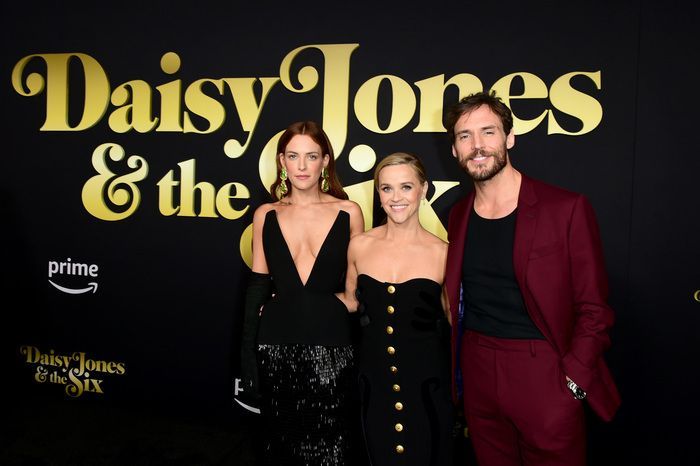 Riley Keough, Reese Witherspoon e Sam Claflin na premiere de "Daisy Jones and The Six"