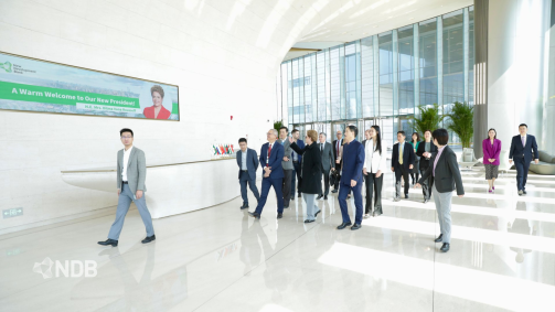Em Xangai, Dilma tem primeiro dia como presidente do banco dos Brics