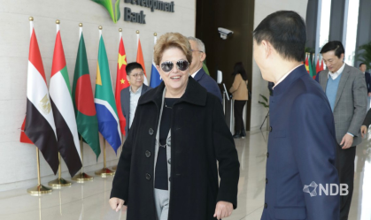 Em Xangai, Dilma tem primeiro dia como presidente do banco dos Brics