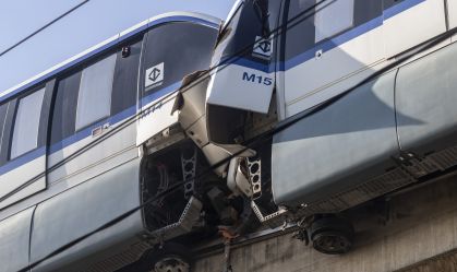 Colisão entre trens paralisa Linha-15 Prata do Metrô de SP