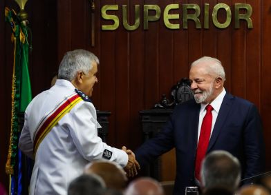 O presidente da República, Luiz Inácio Lula da Silva (PT), durante a cerimônia de posse do presidente do Superior Tribunal Militar (STM), brigadeiro Francisco Joseli Parente Camelo