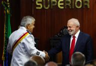 Lula e Alckmin fazem movimentos de aproximação com militares