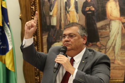 O ministro da Justiça, Flávio Dino, durante audiência na CCJ da Câmara