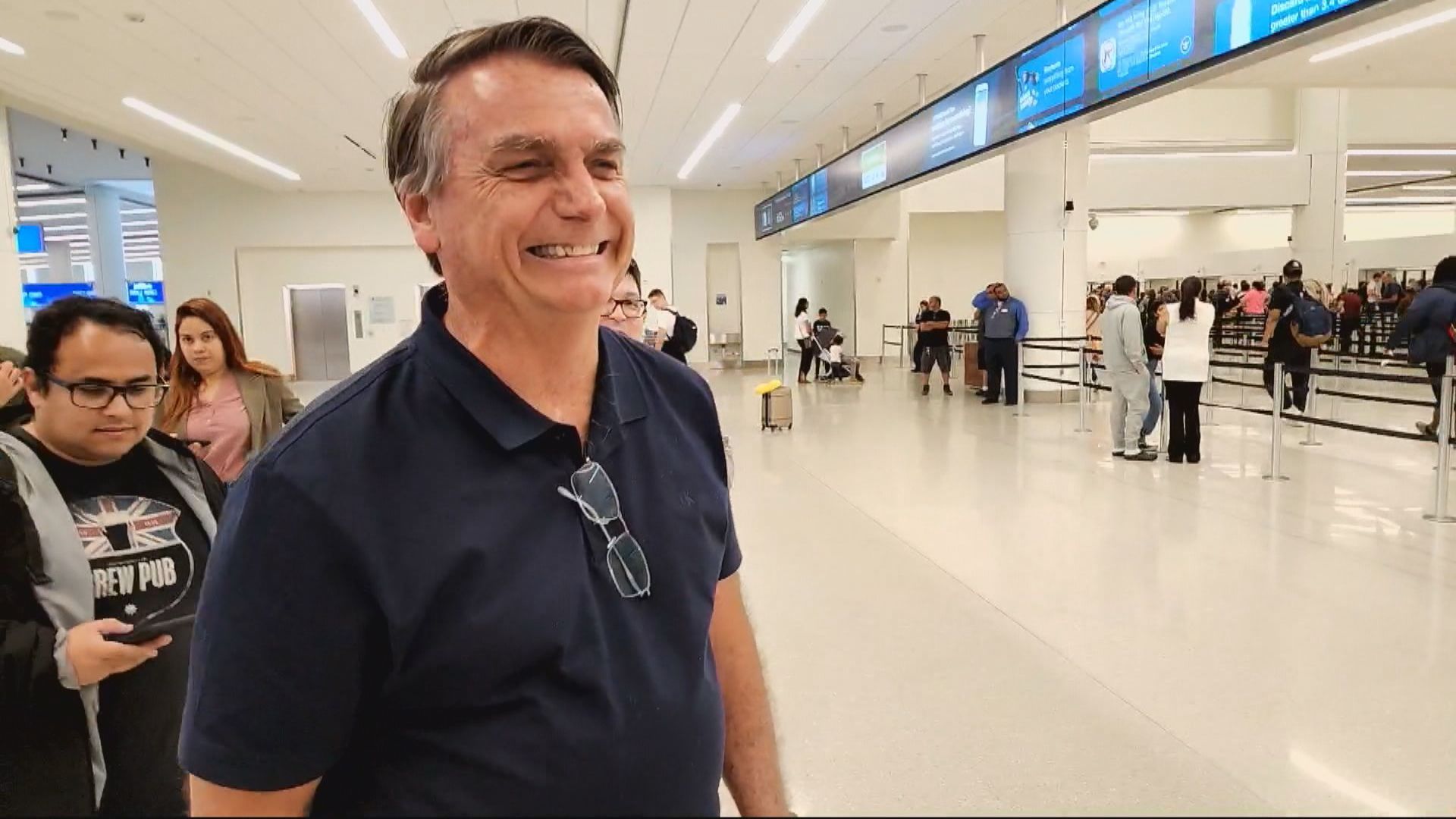 Ex-presidente Jair Bolsonaro retornando ao Brasil
