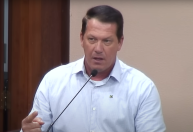 Acusado de xenofobia, vereador do RS se diz arrependido e afirma que mulher pensa em deixá-lo