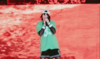 Billie Eilish encerra a primeira noite da décima edição do Lollapalooza Brasil, em 2023.