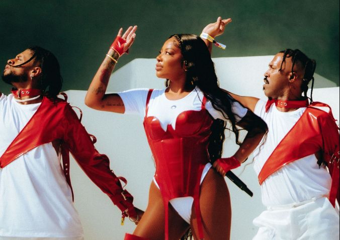 Ludmilla em apresentação neste sábado (25) no Lollapalooza Brasil, em São Paulo. / T4F