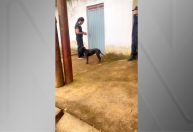 Polícia fecha clínica de recuperação clandestina que mantinha internos presos em celas