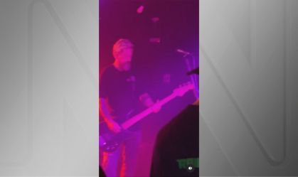 Vídeo mostra Canisso, baixista do Raimundos, em último show antes de morrer