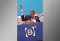 Governador de SP quase quebra martelo da B3 após leilão de trecho do Rodoanel e vídeo viraliza; veja