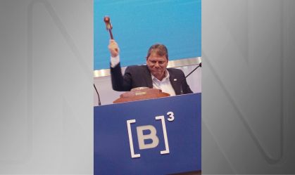 Governador de SP quase quebra martelo da B3 após leilão de trecho do Rodoanel e vídeo viraliza; veja
