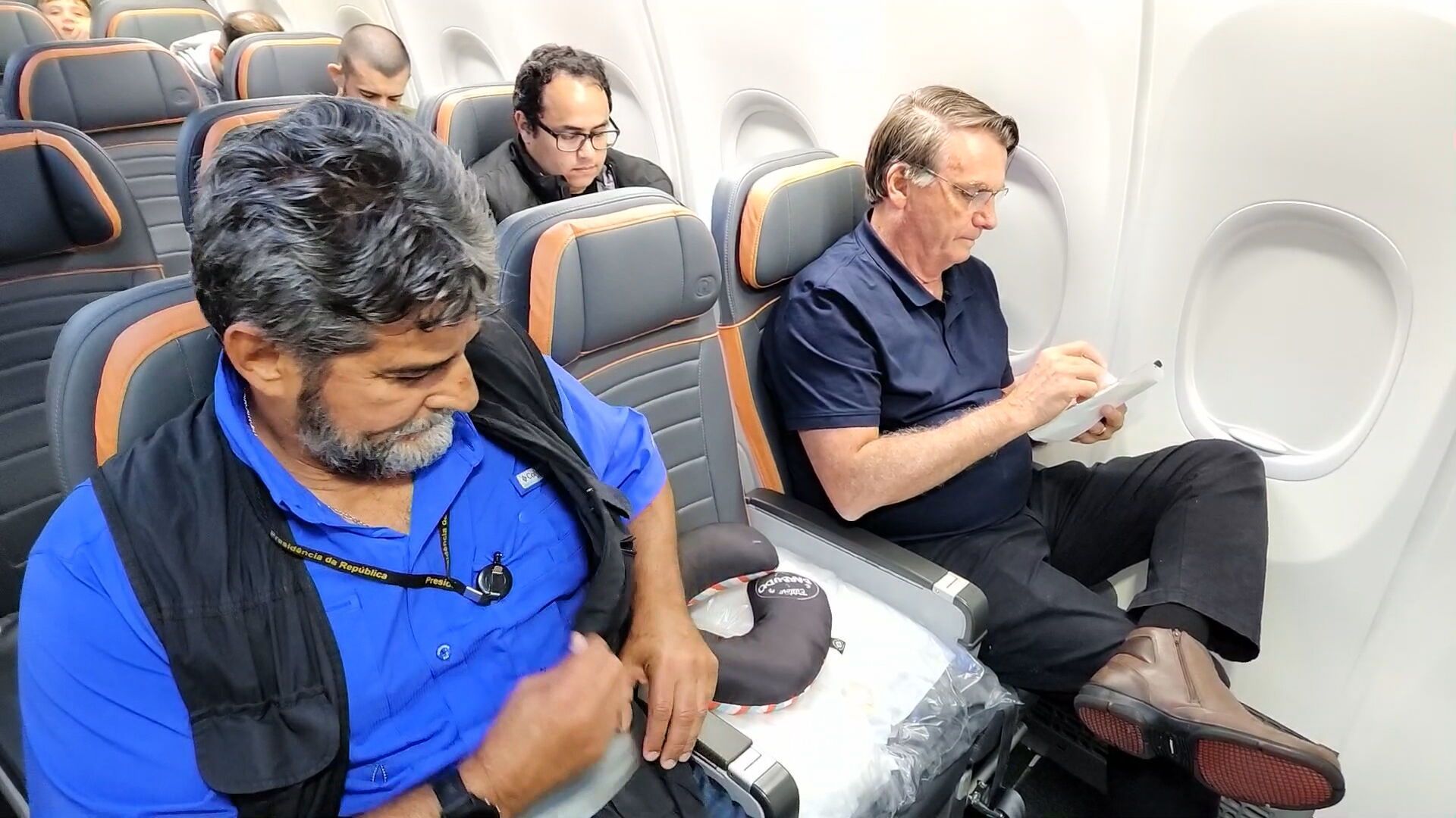Bolsonaro chega ao Brasil após três meses nos Estados Unidos
