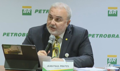 Presidente da Petrobras diz que paridade internacional deixa de ser único parâmetro