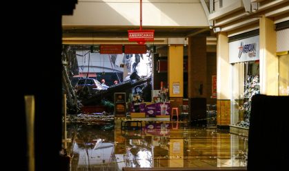 TETO DE SHOPPING DESABA EM OSASCO