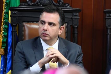 O presidente do Senado, Rodrigo Pacheco (PSD-MG), durante solenidade no Superior Tribunal Militar (STM)