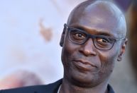 Ator Lance Reddick de “The Wire” morre aos 60 anos