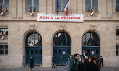 França se prepara para greve em grande escala nesta terça pela 6ª vez no ano