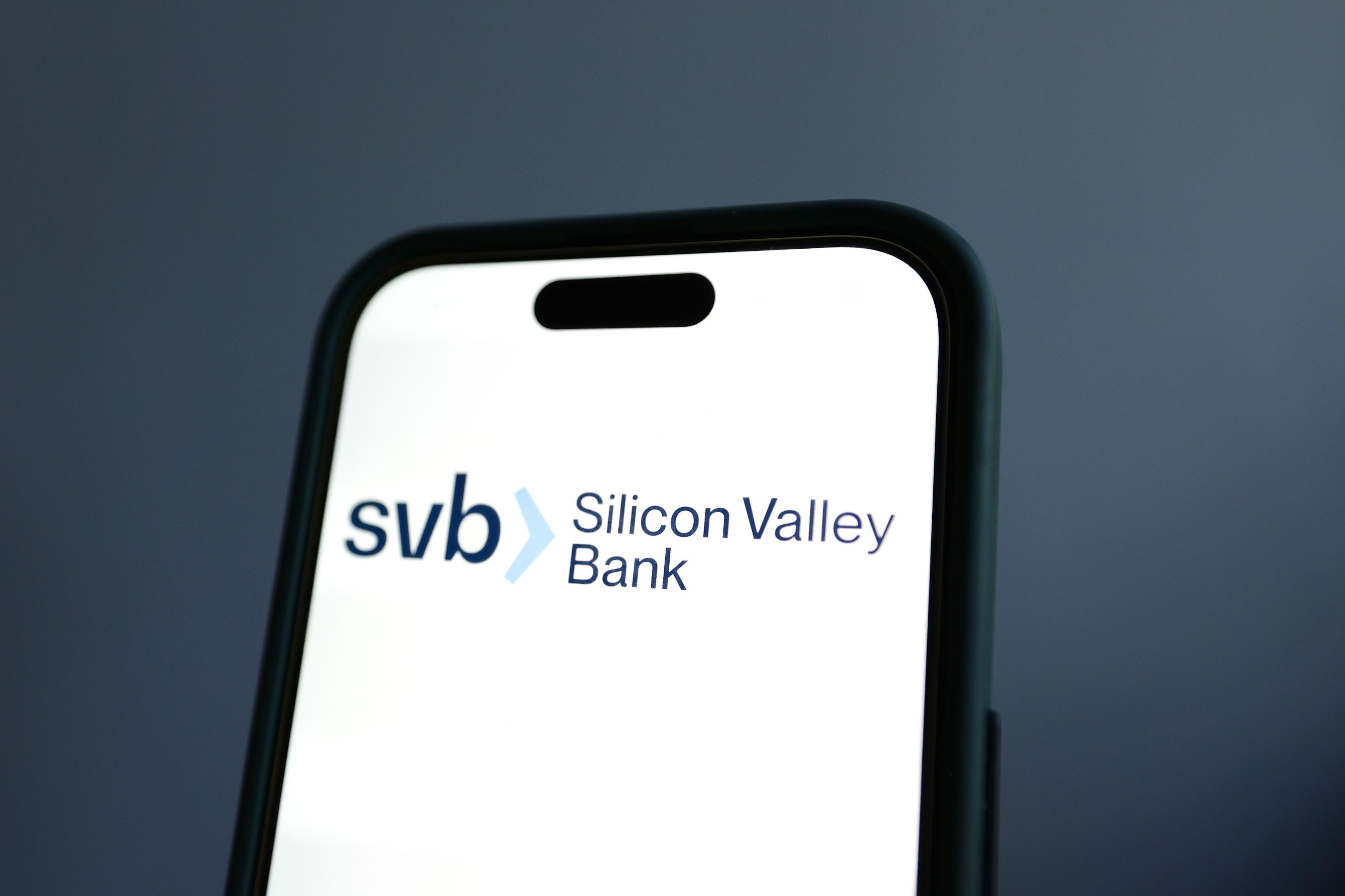 Silicon Valley Bank Collapses