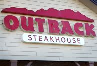 Vendas do Outback crescem no Brasil em meio a fechamento de unidades nos EUA