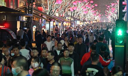 Cidade chinesa propõe lockdowns para surtos de gripe e revolta moradores
