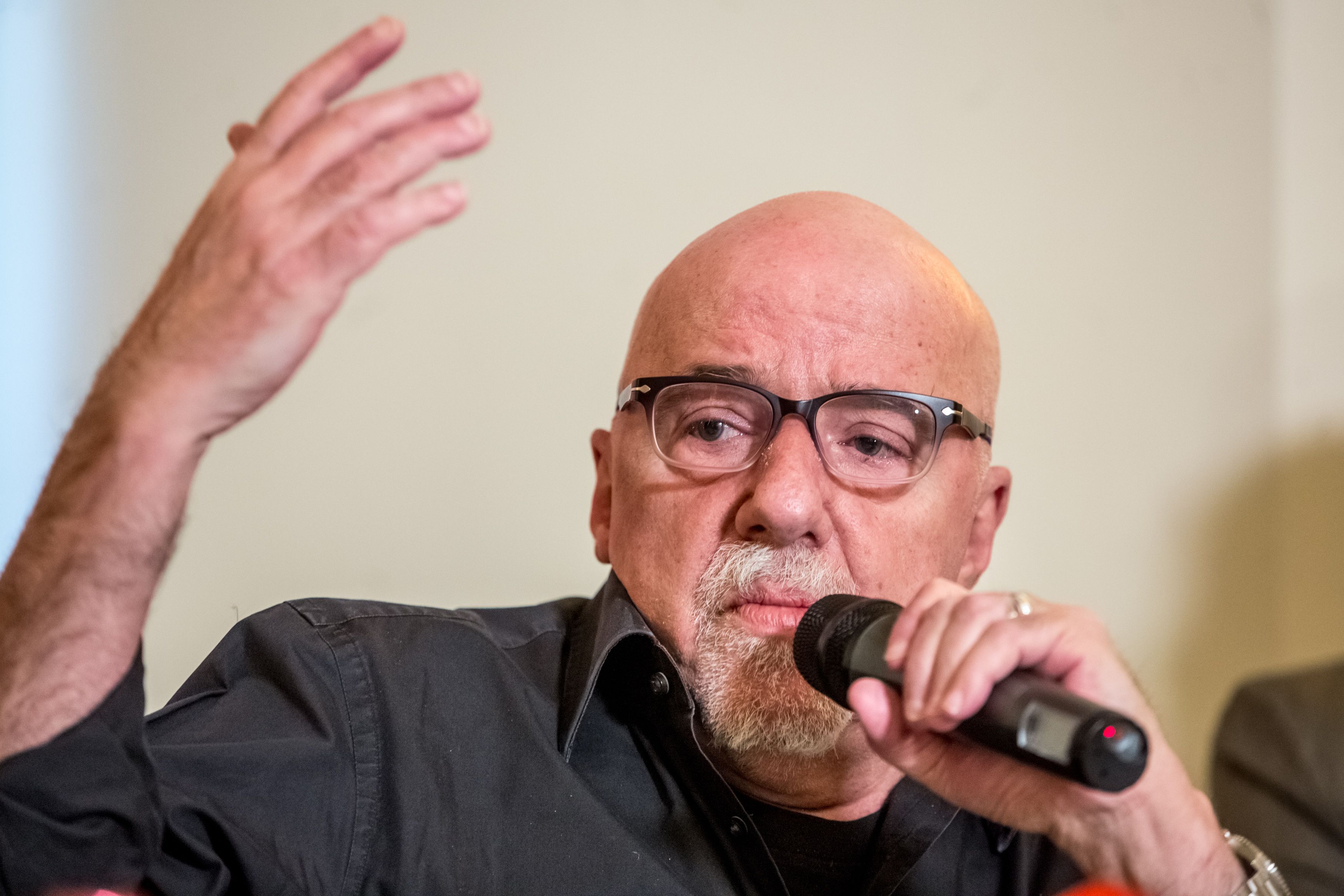 Paolo Coelho Press Conference In Prague
