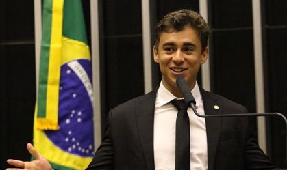 Após discurso em que disse se sentir mulher, deputado Nikolas Ferreira multiplica números de seguidores nas redes