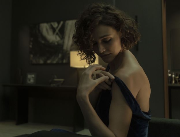 Débora Nascimento interpreta Miranda na série "Olhar Indiscreto", da Netflix. / Netflix/Divulgação