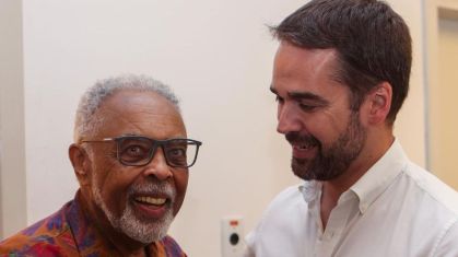 Governador Eduardo Leite e cantor Gilberto Gil