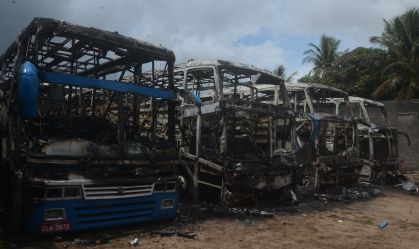 O Terminal de ônibus e a garagem de empresa privada de ônibus de Turismo, em Parnamirim,, região metropolitana de Natal, no Rio Grande do Norte, foram alvos dos criminosos na madrugada desta quarta-feira (15)